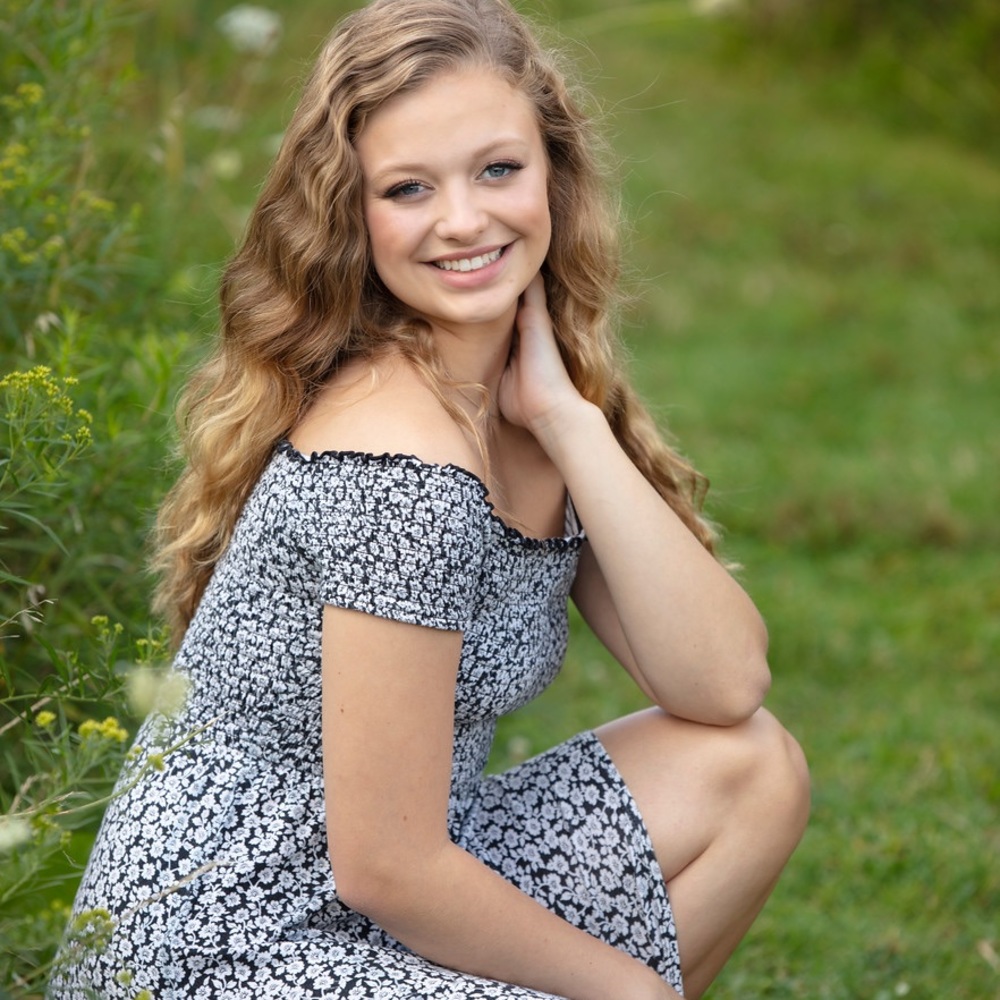 Abercrombie&Fitch B&W Floral Dress Off Shoulder
